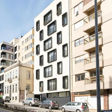 Wonderfull Campanha Train Station With Parking *