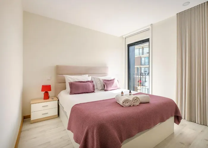 Wonderfull Campanha Train Station With Parking アパート