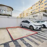 Wonderfull Campanha Train Station With Parking *